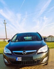 Opel Astra J sport Tourer