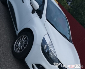 Renault Clio cu 40.000 km