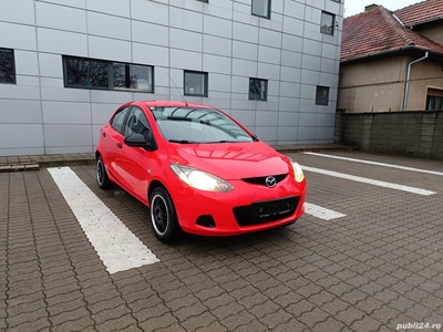 Mazda 2 benzina .117000 km