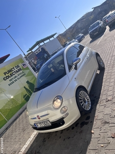 Vând Fiat 500 alb perlat, cu cutie de viteze automata, stare perfecta de funcționare!