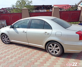 Toyota Avensis an 2004 model d4d motor 2000 diesel