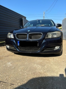 BMW 318 2009 diesel Rosu