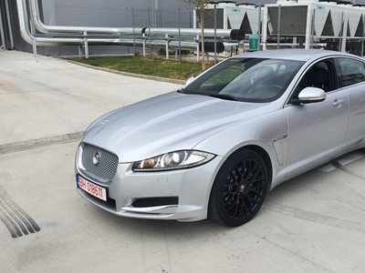 Jaguar XF,An2014,2.2Tdi,163Cp,Bi-xenon,Leduri,Navi,Încălzire,Piele Oradea