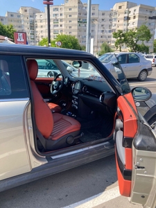 Mini Cooper 1.6 perfect pt doamne/domnișoare Bucuresti Sectorul 4