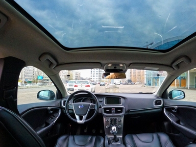 Volvo V40 Summum 1,6 D2/xenon/camera/piele/ Bucuresti Sectorul 6