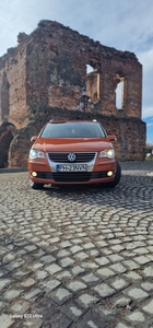 VW Touran 7 locuri, 2.0, 140 hp, culoare - portocaliu Aricestii Rahtivani