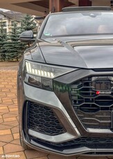 Audi RS Q8 TFSI quattro tiptronic