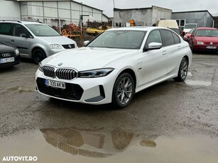 BMW Seria 3 330e xDrive AT PHEV