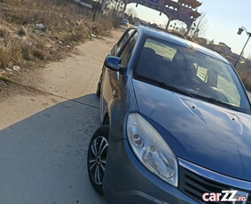 Dacia Sandero 2008