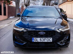 Ford Focus 1.0 EcoBoost Hybrid ST-LINE