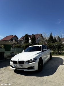 BMW Seria 3 316d Touring Aut. Luxury Line