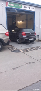 Caută al doilea propietar BMW 118D