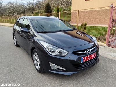 Hyundai i40 i40cw 1.7 CRDi blue Style