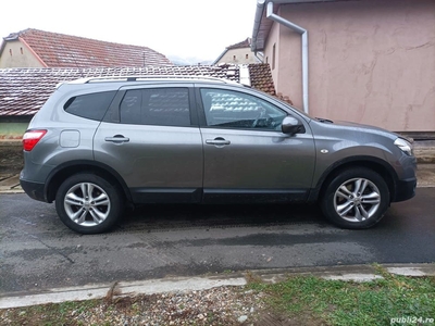 Vând Nisan qashqai 4x4