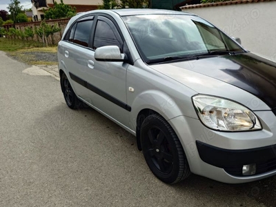 Kia Rio 2005