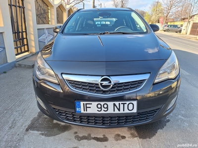 Opel Astra J 1.7 CDTI Xenon AFL