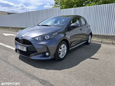 Toyota Yaris 1.5 VVT-i HSD Dynamic