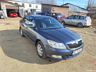 Vând skoda octavia