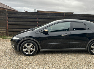 Honda Civic 2008 1.4 bnz 82 cp