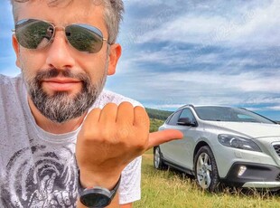 Schimb vând Volvo V40 D4 Cross Country în 5 cilindri, 177 CP