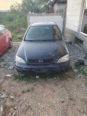 dezmembrez opel astra g