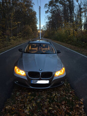 Vând BMW 318 facelift, 2010, motor 2.0 diesel, cutie automată.