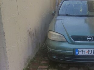 Vând Opel astra