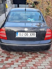 Vând Skoda Superb1capa. cilindrică 2496, 163 cp, 6 viteze