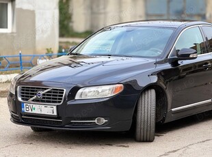 Vand Volvo S80, 2011, D3; 5 cilindri Momentum.