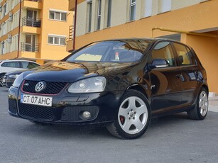 Volkswagen Golf V 1.9 TDi 105 CP Navigație Mare Dublu Climatronic Geamurii Electrice