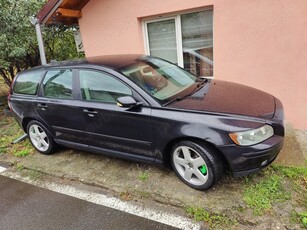 volvo v50 2005 , 2d . 135 cp