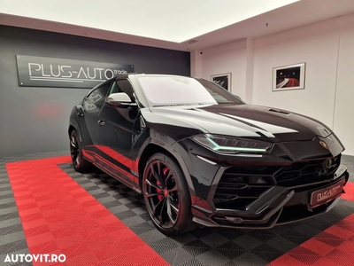 Lamborghini URUS Standard