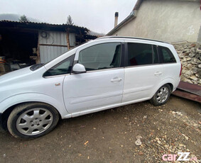 Opel zafira an 2006 1.9 diesel 120cp