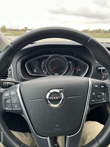 Vând Volvo V40 D2 Limited, 64000 km, 2017