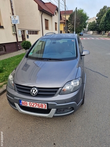 Volkswagen golf cross