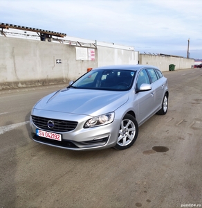 VOLVO V60 MOMENTUM,D4, AUTOMAT, an 2015