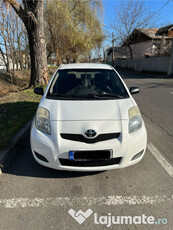 Toyota Yaris 2009 masina