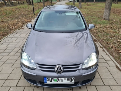 Golf 5 MODEL GOAL 1.6 MPI clasic ASPIRAT Tecuci