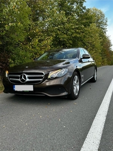 Mercedes-Benz E Mercedes E220d widescreen, anvelope iarna-vara 90000km Iasi