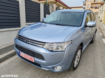 Mitsubishi Outlander 2.0 4WD Plug-In Hybrid