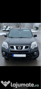 Nissan X-Trail, ținut în Garaj