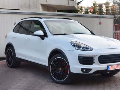 Porsche Cayenne - Facelift- Euro 6 - Pachet GTS - Trapă Panoramică- Fu Pitesti