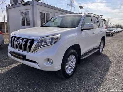 Toyota Land Cruiser 7 Locuri