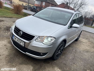 Volkswagen Touran 2.0 TDI DPF DSG Highline