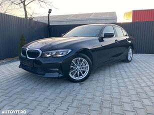 BMW Seria 3 330d Aut. Sport Line