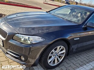 BMW Seria 5 520d xDrive AT