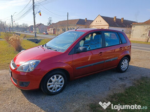 Ford fiesta an 2008 benzina 1.3 klimatronic adus recent