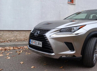 Lexus NX 300h Hybrid, 72000 km an 2019