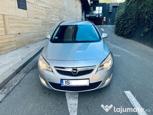 Opel Astra 2012 Diesel Euro 5 - Clima Scaune Incalzite Senz Park Pilot