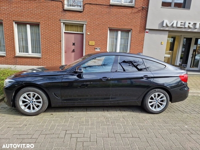 BMW Seria 3 320d GT xDrive AT